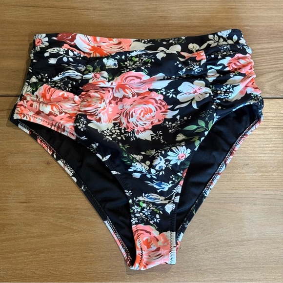 Floral Bikini Set Size Small‎ EUC - Picture 3 of 4